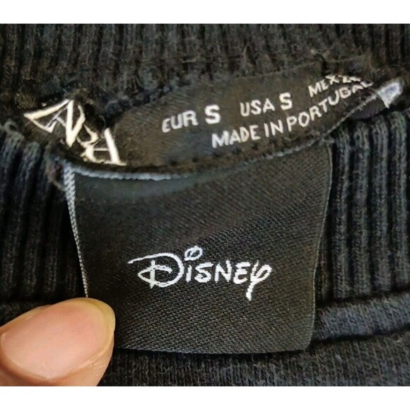 Disney Daffy Duck Sweatshirt Women's Medium Black Long Sleeve - Picture 3 of 6